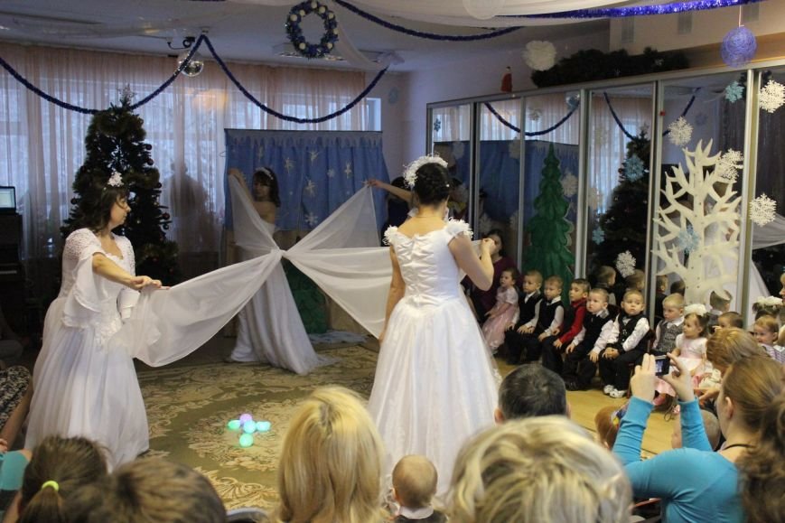 Гости из Австрии вручили новогодние подарки сыктывкарским сиротам (фото) - фото 3