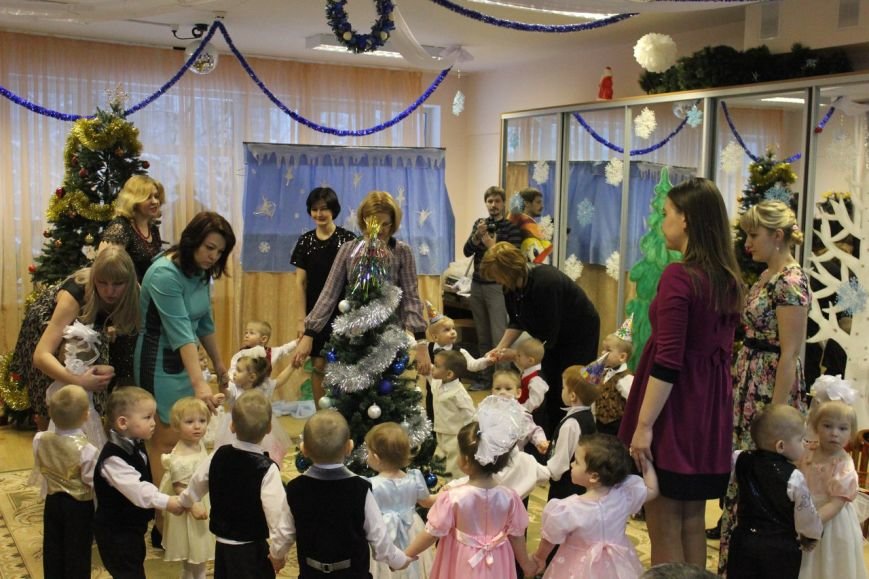 Гости из Австрии вручили новогодние подарки сыктывкарским сиротам (фото) - фото 2