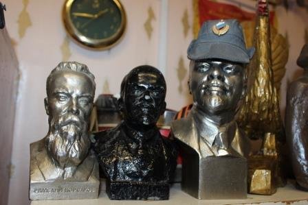 Сыктывкарский участковый рассказал о своей коллекции статуэток Ленина, фото-2