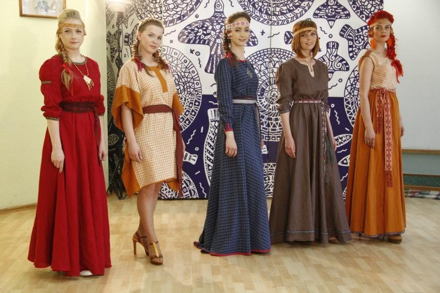 Мастерицы Коми представят модные платья в народном стиле (фото) - фото 1